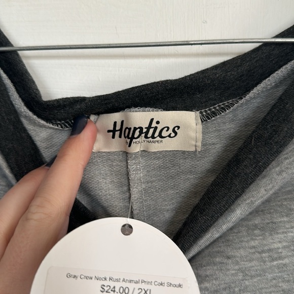 NWT Haptics Cold Shoulder Top size 2x - Picture 4 of 6